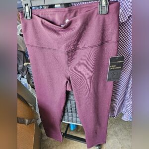 90 degrees by Reflex.  Hi Rise, Leggings. Color Plum/Fig Sugar.